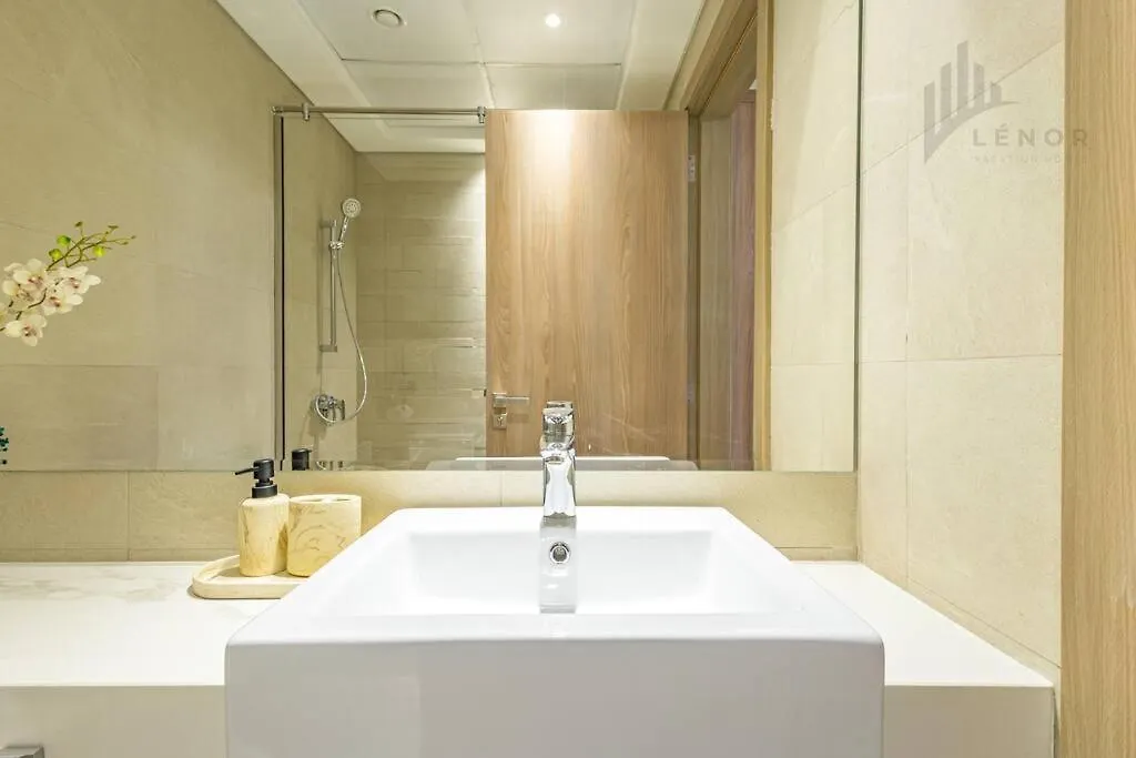 Chic 2Br With Partial Burj Khalifa View Apartment Dubai