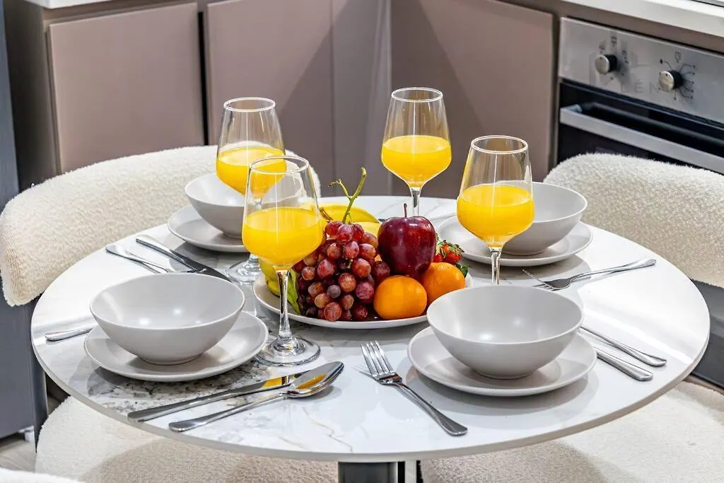 Apartament Chic 2Br With Partial Burj Khalifa View Dubaj 0*,  Zjednoczone Emiraty Arabskie